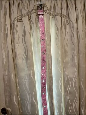 Women’s Pink Star-Accent Belt Dress Accessory